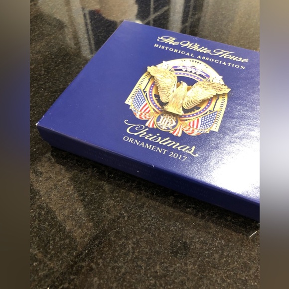 5 White House Christmas ornaments: 2002, 2003, 2005, 2017, 2018, - Picture 14 of 14